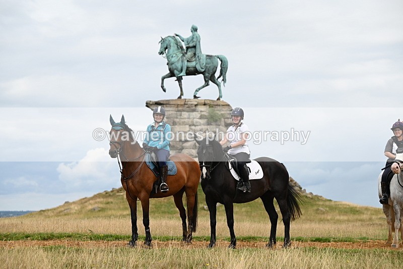 DSC_5973 - Time at Statue 12:17 to 12:44