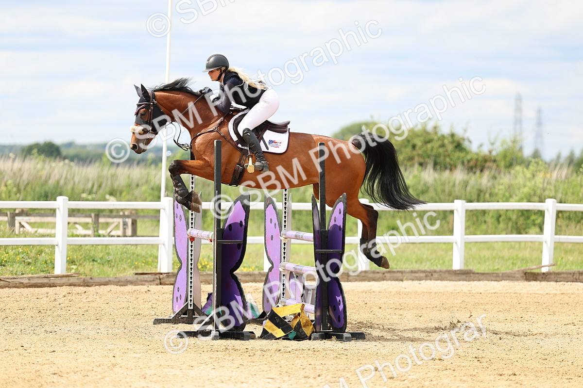 SBM_006120 - Class 19 - Senior Newcomers - 1.10m