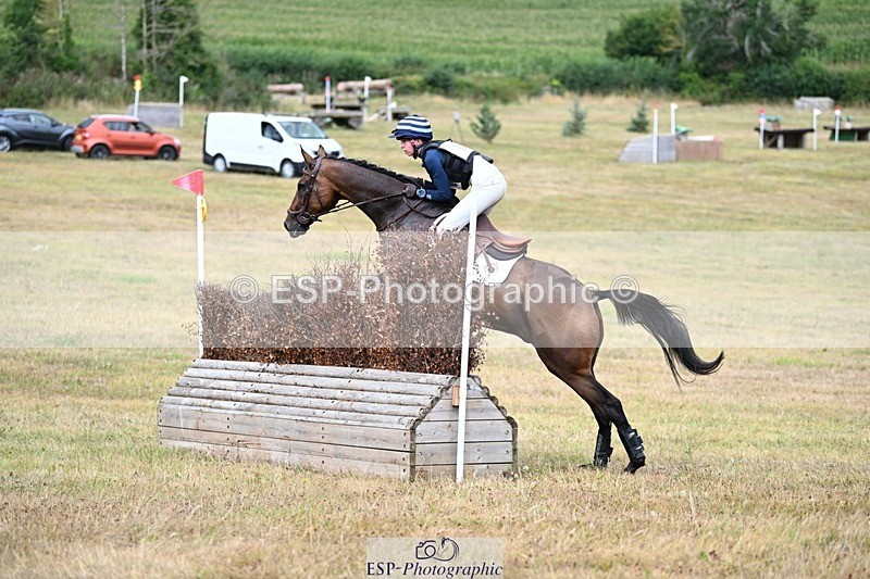 250803A-150036-15442 - P-710-Isla.Kitson-BLUES.CLOUD