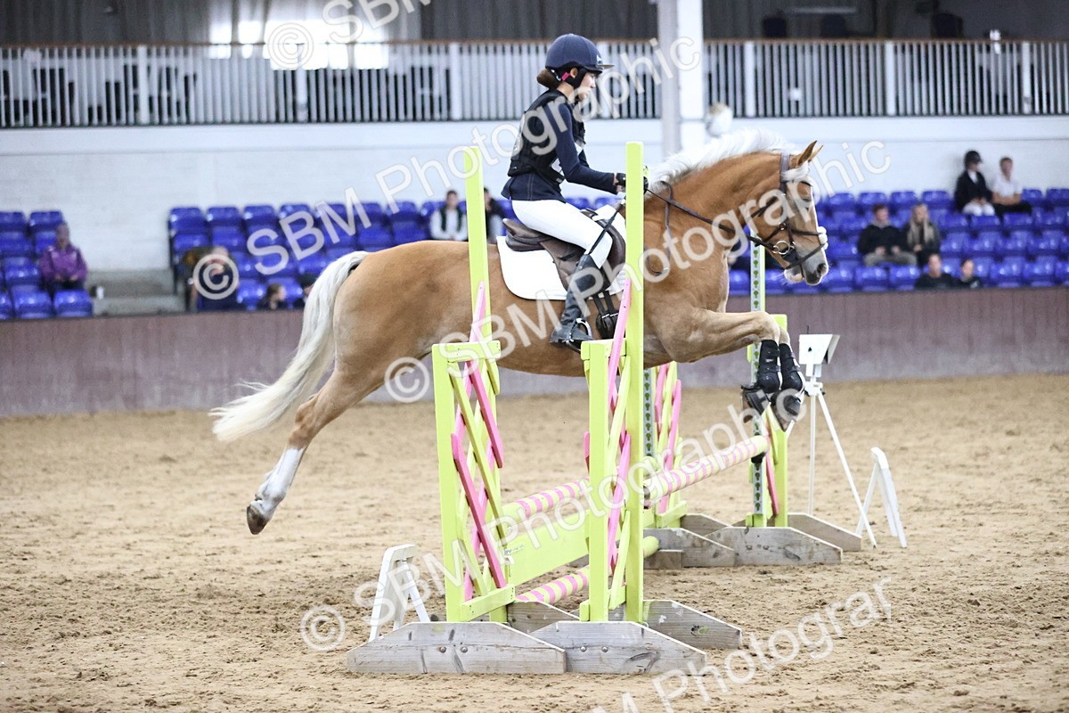 SBM_001857 - Class 5 - Henlow Veterinary Hospital 70cm