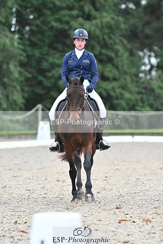 231019-151704-04748 - 133-FOXENHOLE-Laura.Elliott-DR