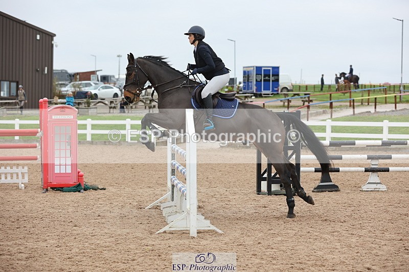 241101A-104404-01157 - FRI Cls 4 Snr 1.05m