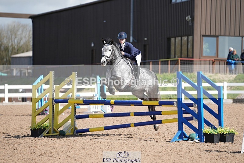 250329-102350-03614 - Cls 20 British Novice and 90cm