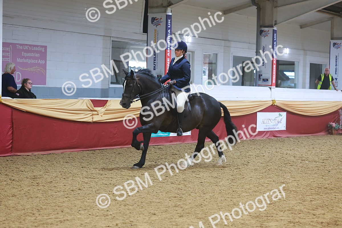 SBM_17760 - Class 952 - M&M Ridden Supreme Final