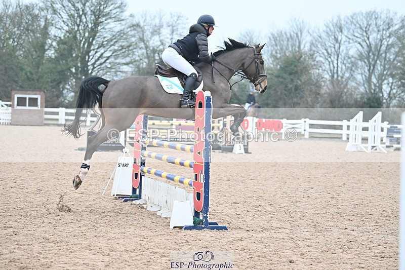 240113A-122917-01987 - Cls 12 Newcomers and 1.10m Open