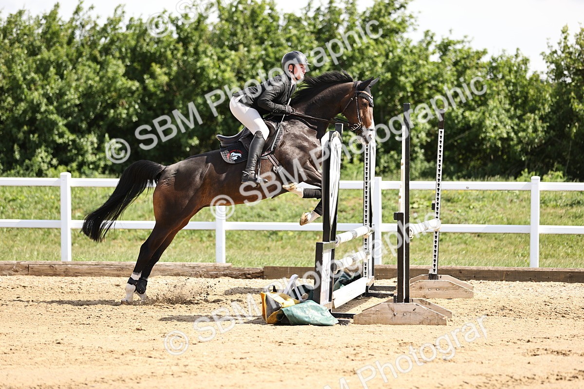 SBM_002058 - Class 9 - Senior British Novice - 90cm