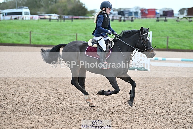 231029A-093808-02458 - 60cm Club and Schools