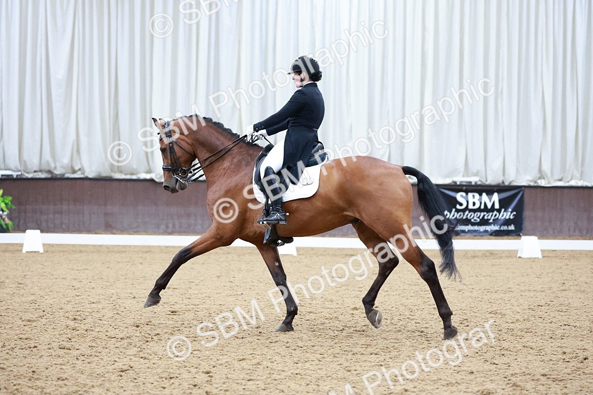 SBM_021077 - Class 13 - FEI INT I - 16.26-17.14