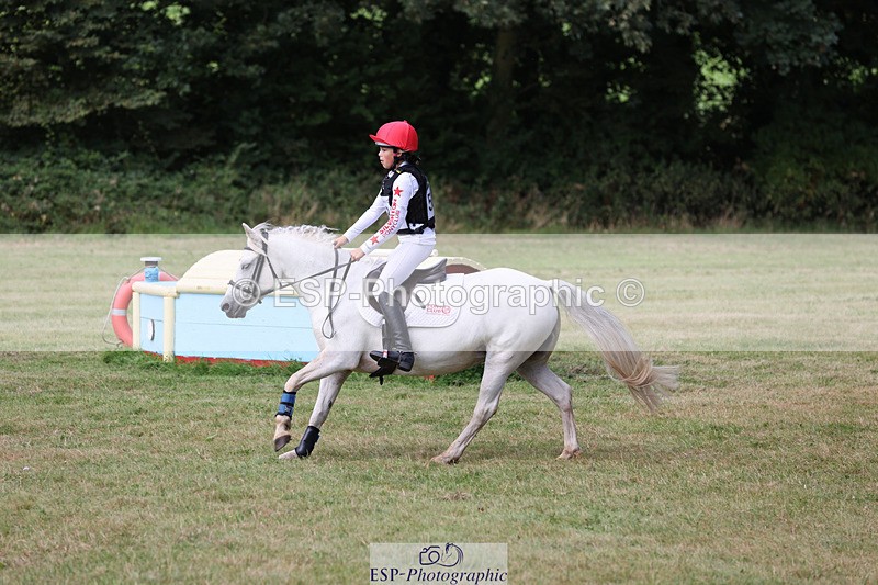 240825X-105104-31664 - 70cm XC 10.00 to 11.00