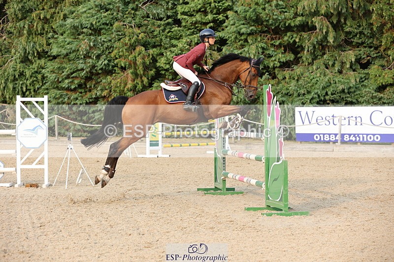 250816A-181114-03303 - Cls 11 Snr Foxhunter