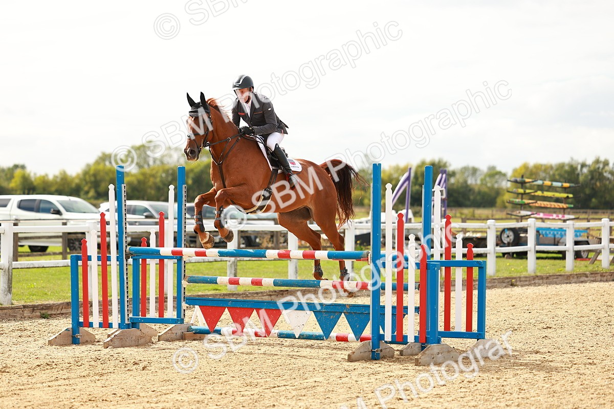 SBM_001751 - Class 4 - Senior Newcomers - 1.10m