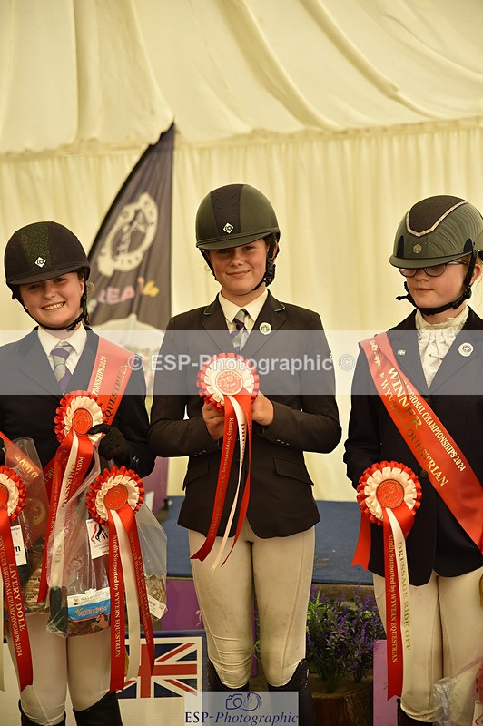 240824X-150212-30355 - D70 and 70cm SJ Presentations