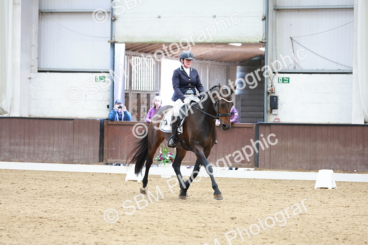 SBM_009981 - Class 6b - Novice 6 - 12.40-13.43