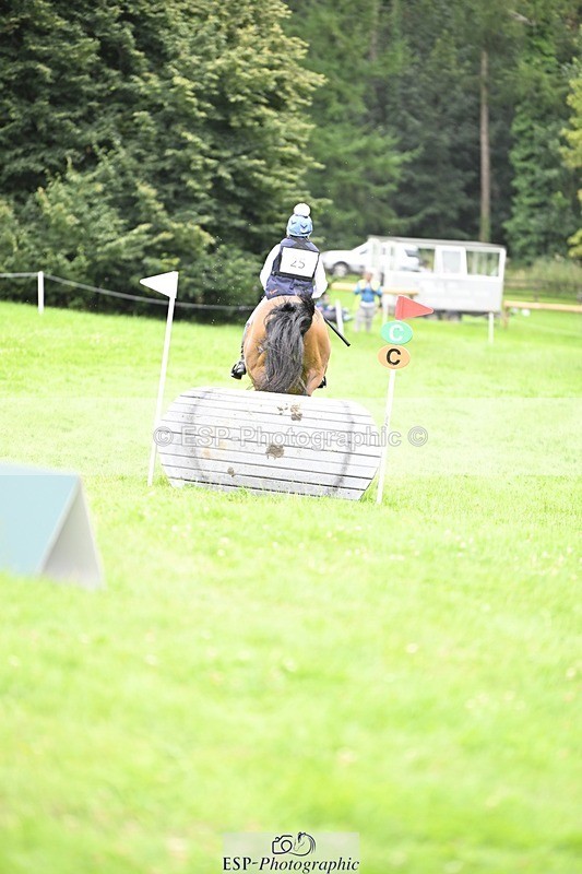 240803-115743-03852 - 025-Trilby_Crewes-WATERNISH_BRIDLE_LANE