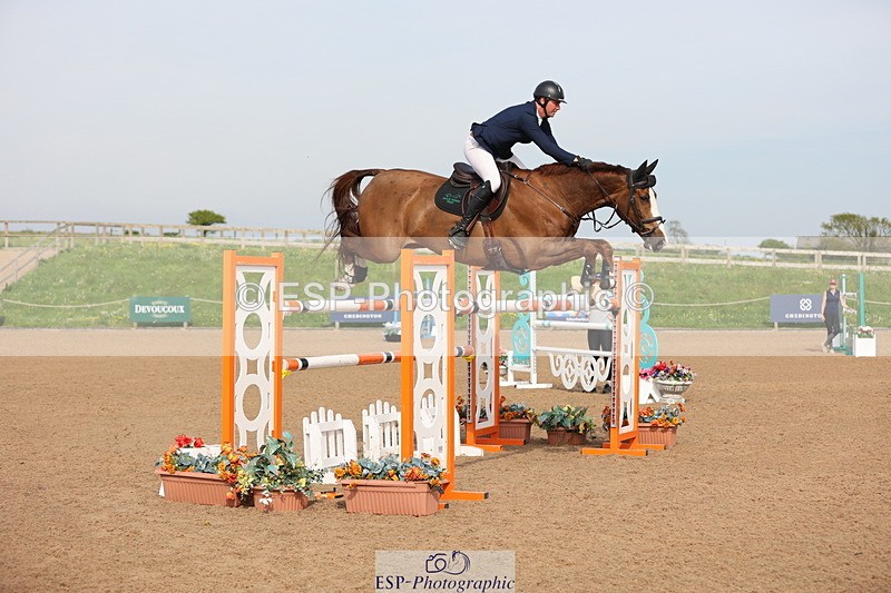 240511A-170108-15143 - Cls 38 National 1.40m Open