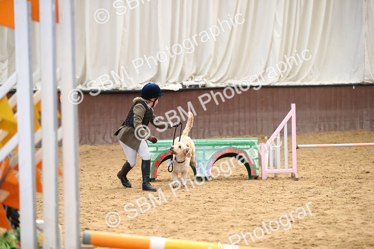 SBM_001108 - Class 3 - Horse & Hound