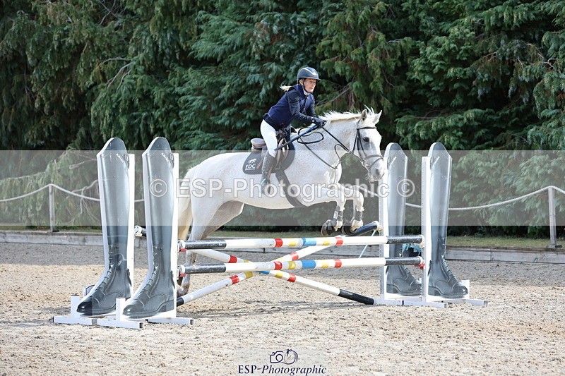 250829A-111834-01333 - Cls 7 British Novice and 90cm