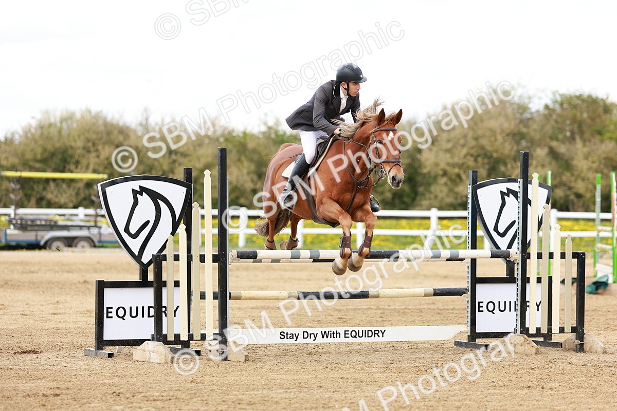 SBM_001981 - Class 4 - Senior Newcomers - 1.10m