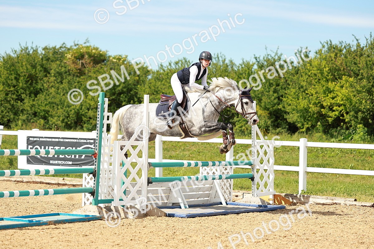 SBM_002529 - Class 4 - Senior Newcomers - 1.10m