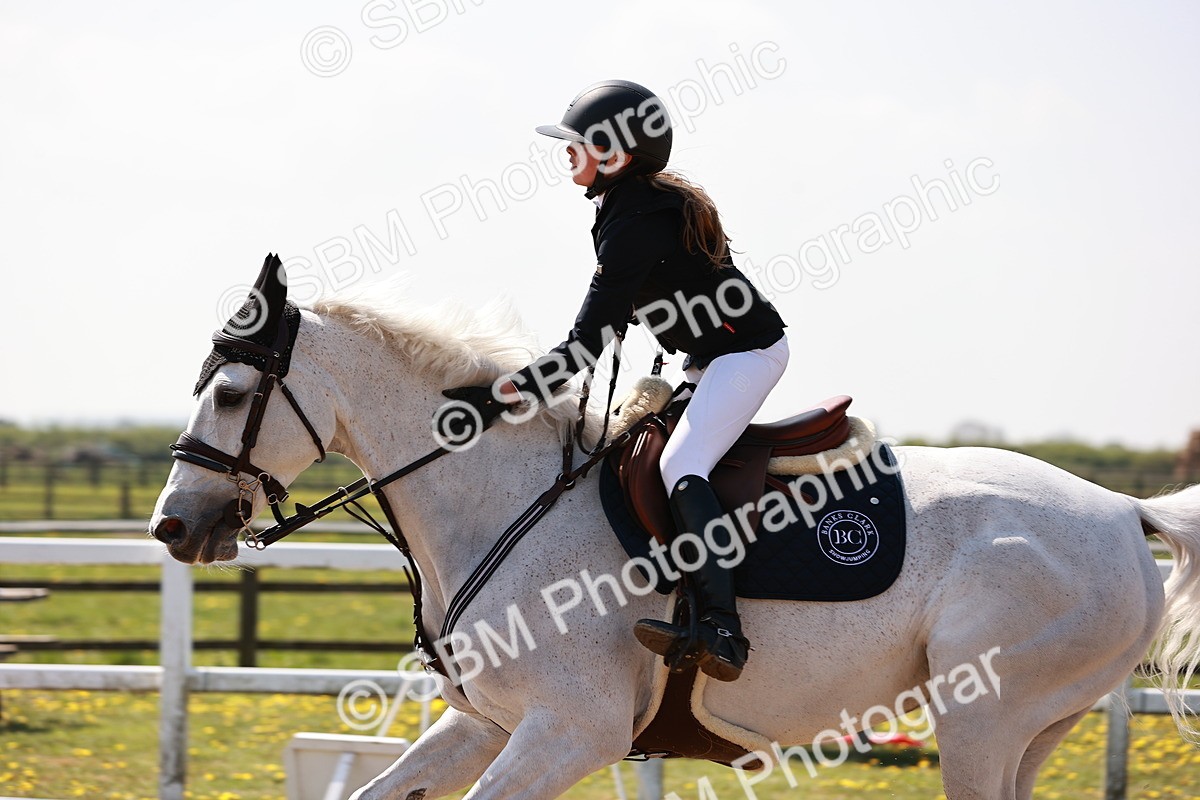  - Class 23 - Senior 1.05m