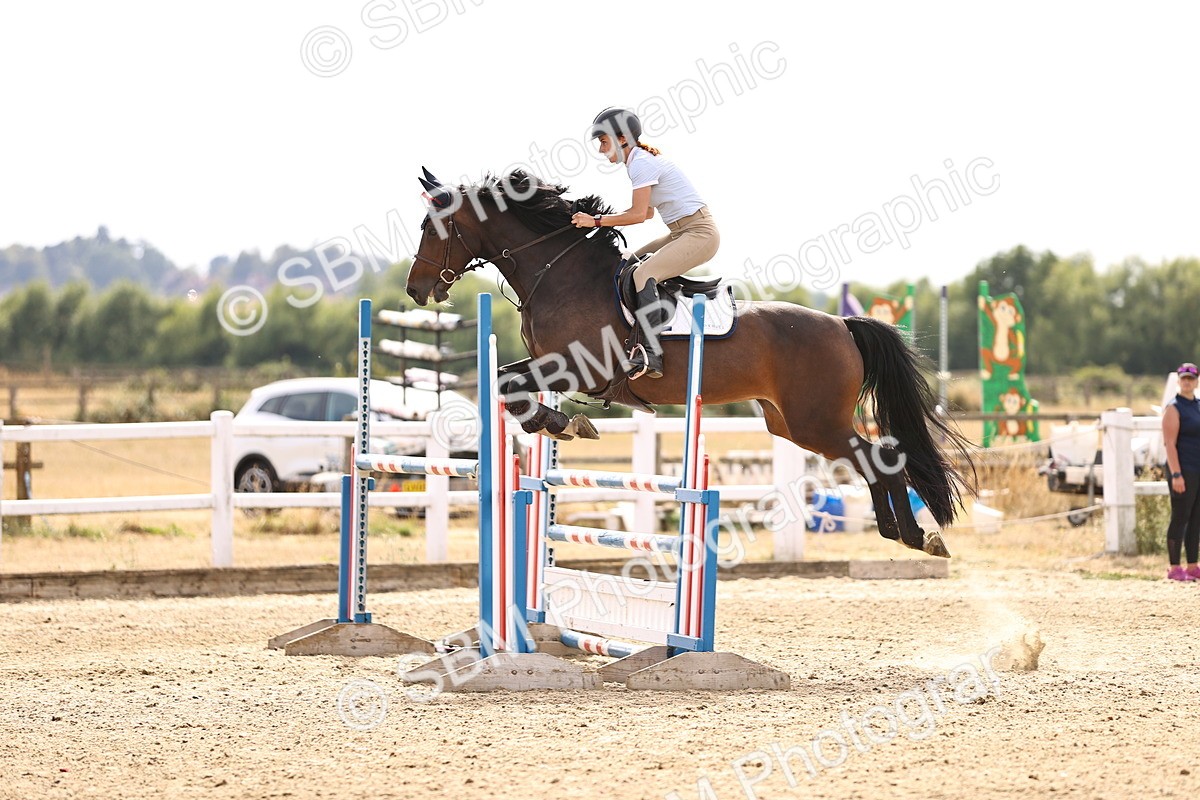 SBM_001598 - Class 6 - Senior Newcomers 1.10m