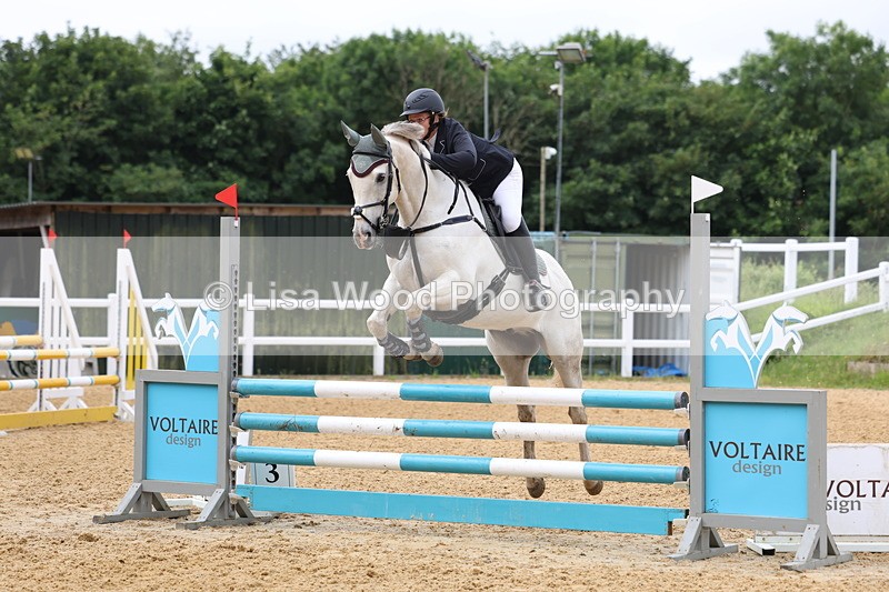 3E7A6254 - Class 4: Senior British Novice/90cm open