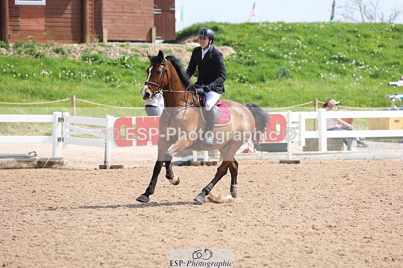 240510A-141844-07566 - Cls 17 1.05m National Am Quali