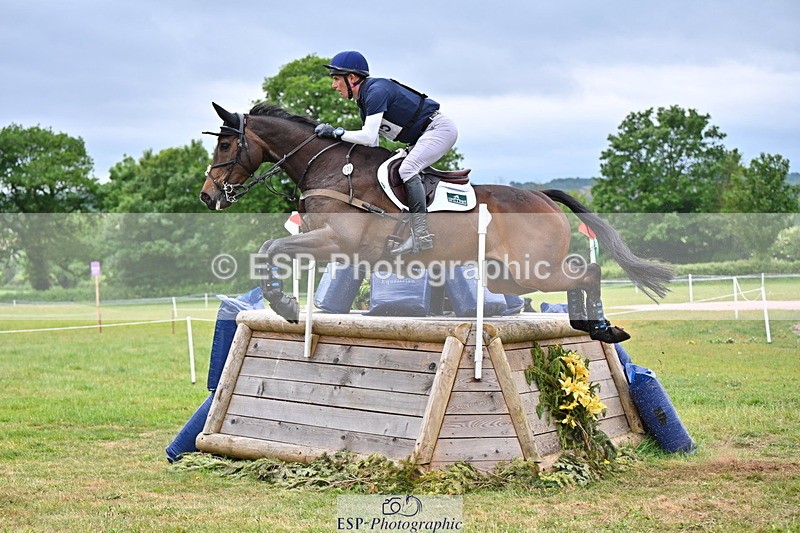 250524A-113809-09929 - B-305-Andrew.James-LANDORADO