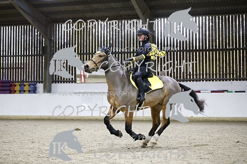 _T0A3786 - 1M Clear Round