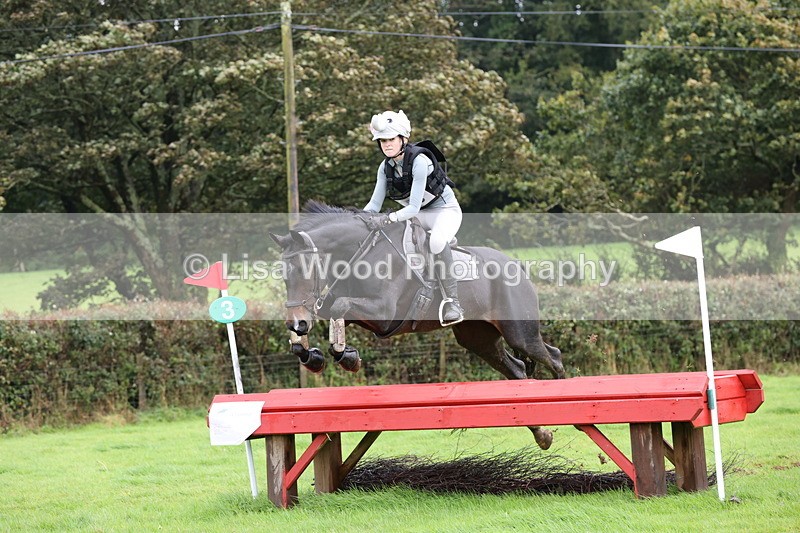 1X9A1942 - Class 5: 90cm Red Table