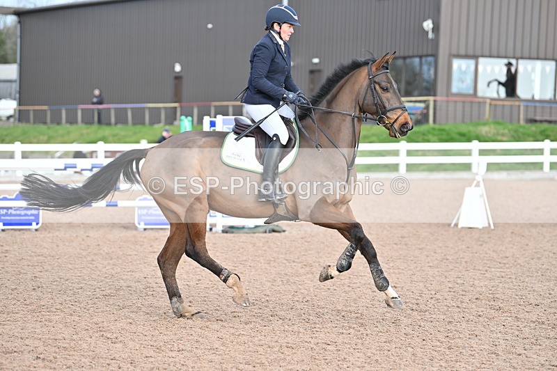 231208A-122409-00678 - Cls 5 Newcomers & 1.10m Open