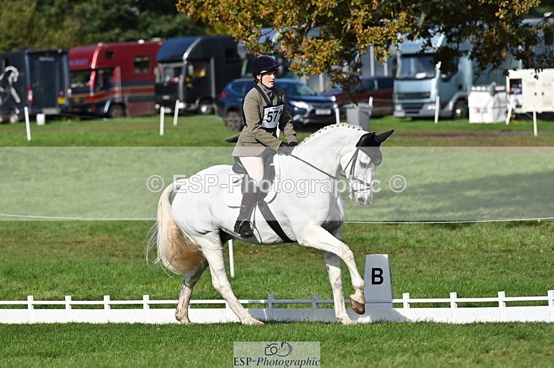 251024A-122059-09938 - G-571-Zoe.Mccanlis