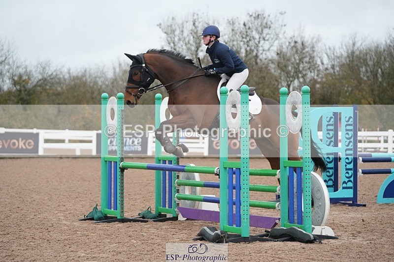 251109-083209-03020 - Cls 15 British Novice and 90cm Open