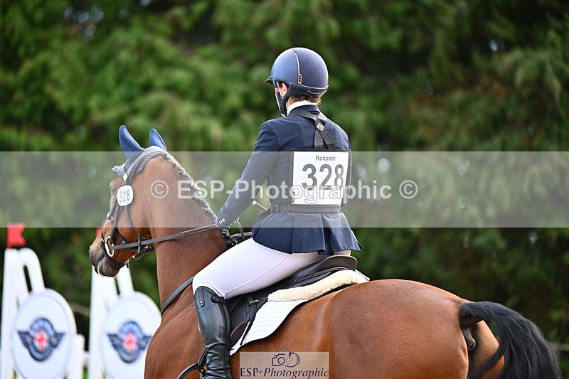251026A-103040-23627 - D-328-Julia.Knight-Jones