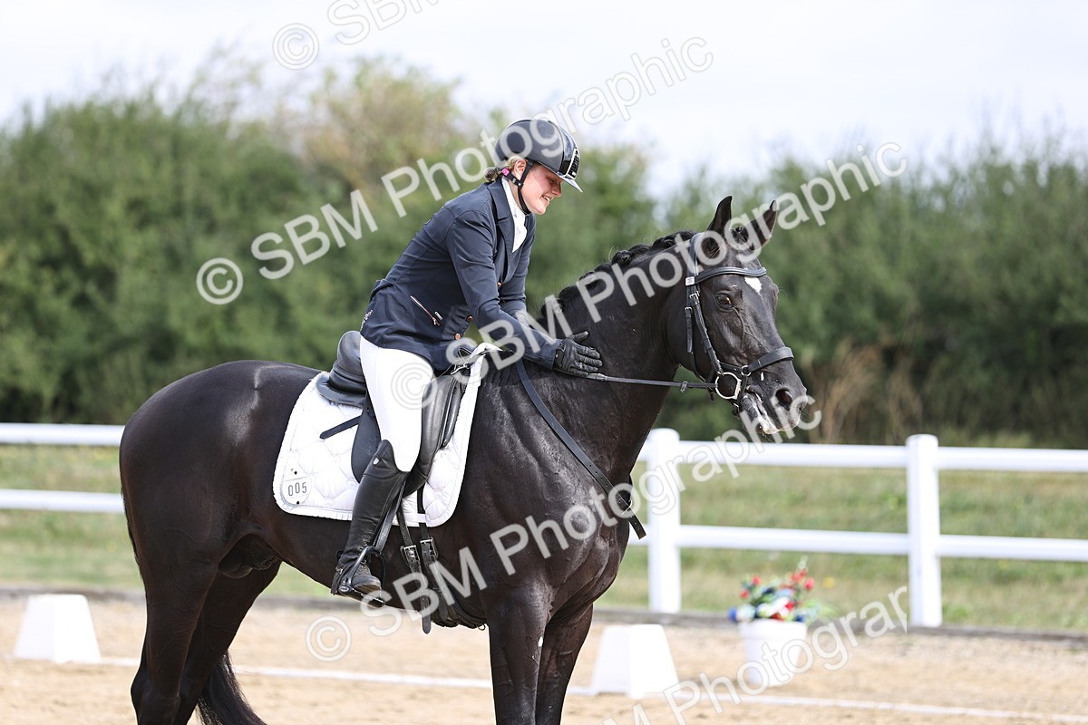 SBM_015439 - Class 14 - Novice 23 - 9.05-10.08