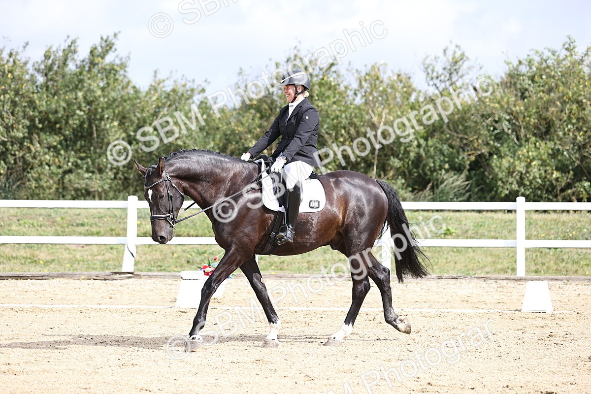 SBM_016135 - Class 14 - Novice 23 - 10.29-11.32