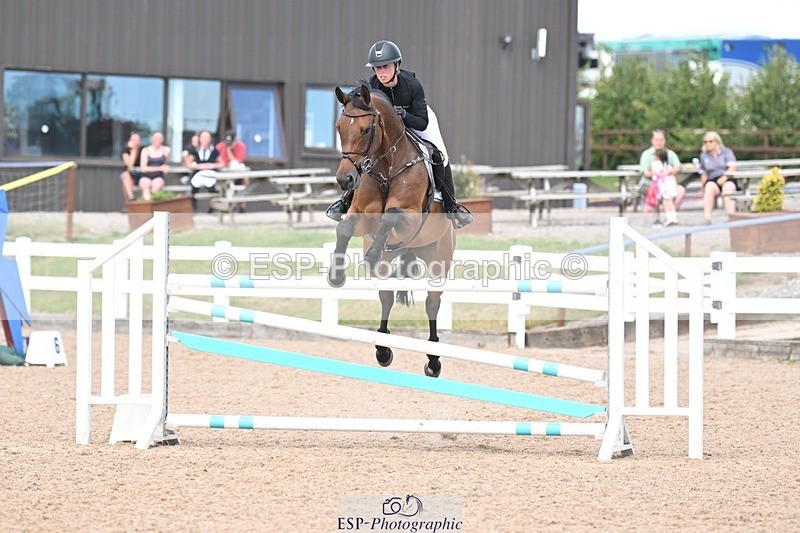 250709-151124-01083 - Cls 6 Snr Fox & 1.20m