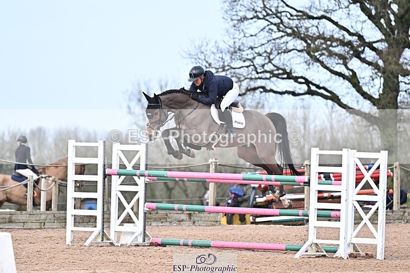 260211-131053-00501 - Cls 5 Foxhunter and 1.20m