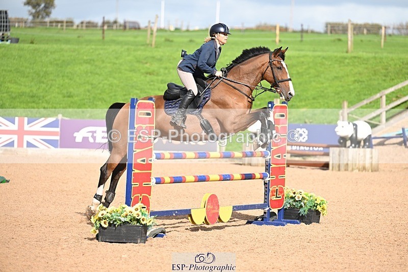 251005-144916-03982 - Cls 21 Newcomers and 1.10m