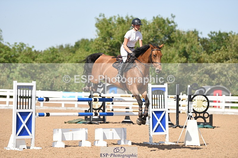 230906A-135102-00505 - Foxhunter & 1.20m Open