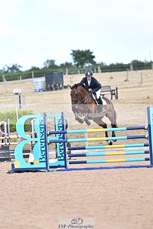 260819-143400-01143 - Cls 6 Foxhunter and 1.20m