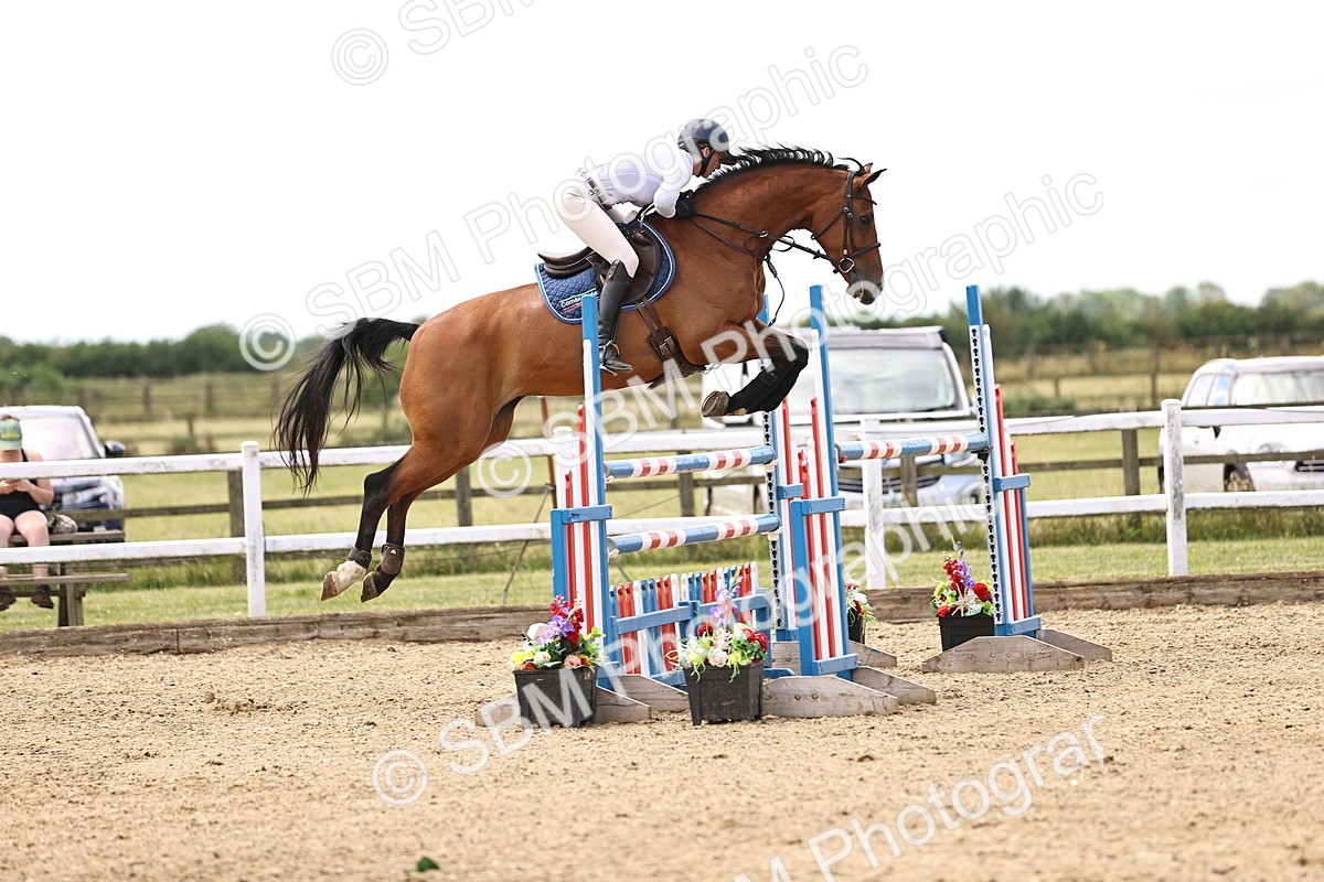 SBM_003495 - Class 22 - Senior Foxhunter 1.20m