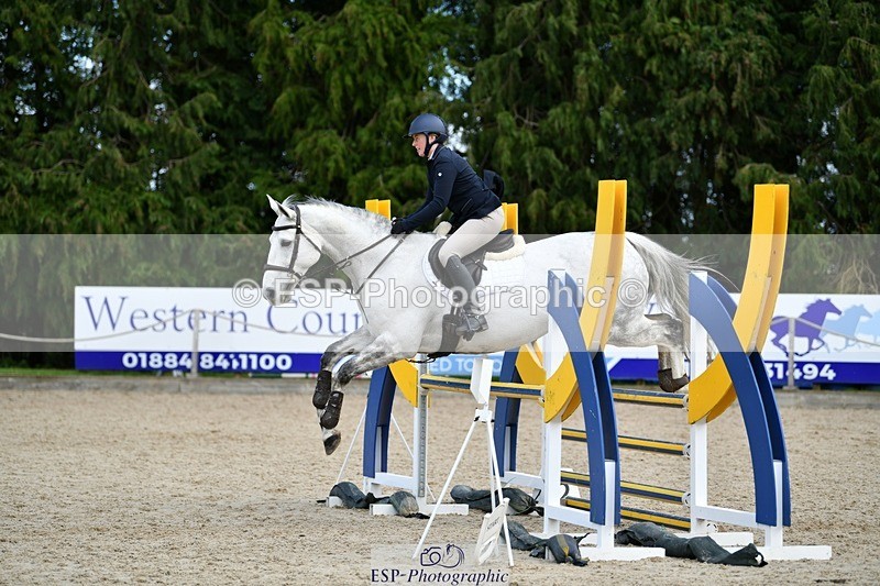 240324-123440-02593 - Cls 9 Snr 1.05m Open