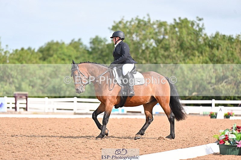 240817A-102435-07779 - 145-Carolyn.Gale-Newtown.Ringo