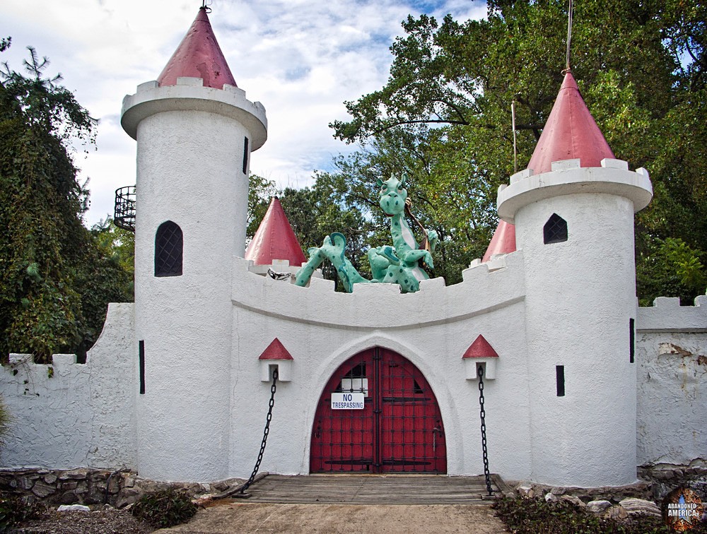 Enchaned Forest (Ellicott City, MD) | Park Entrance - The Enchanted Forest