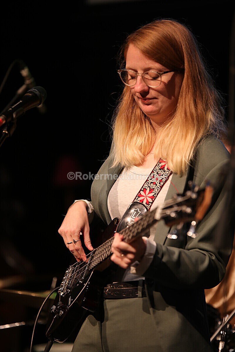 FOLK N BLUES-512 - FOLK and BLUES SEPT 2022