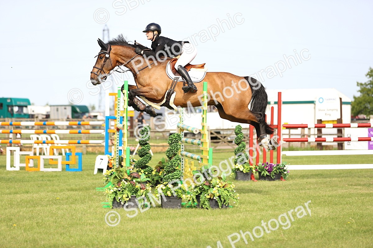 SBM_01194 - Class 200 - Martin Grant Homes Welcome Stakes 1.25m Open