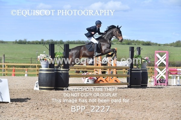 BPP_2227 - CLASS 22 SUN Senior BritiNovice/ 90cm Open