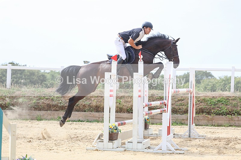 3E7A4545 - Class 9: Senior 1.30m open