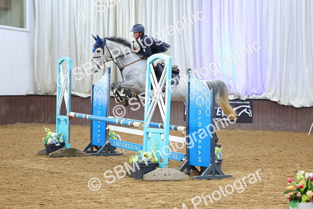 SBM_010048 - Class 21 - Nupafeed Supplements Senior Discovery/ 1m Open - First Round (1.00m)